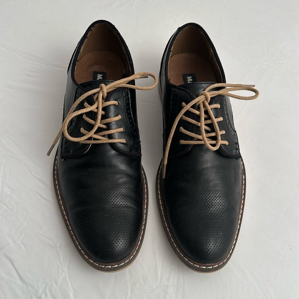 Steve Madden black Oxford dress shoes